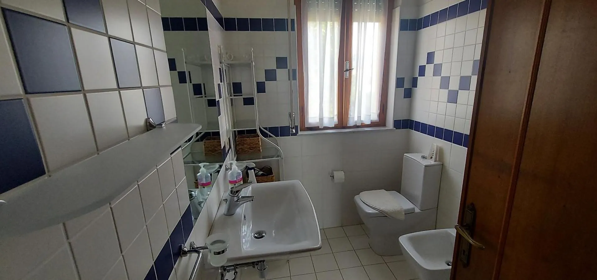 Appartamento Casa degli Oleandri Santa Caterina Di Pittinuri  Italia